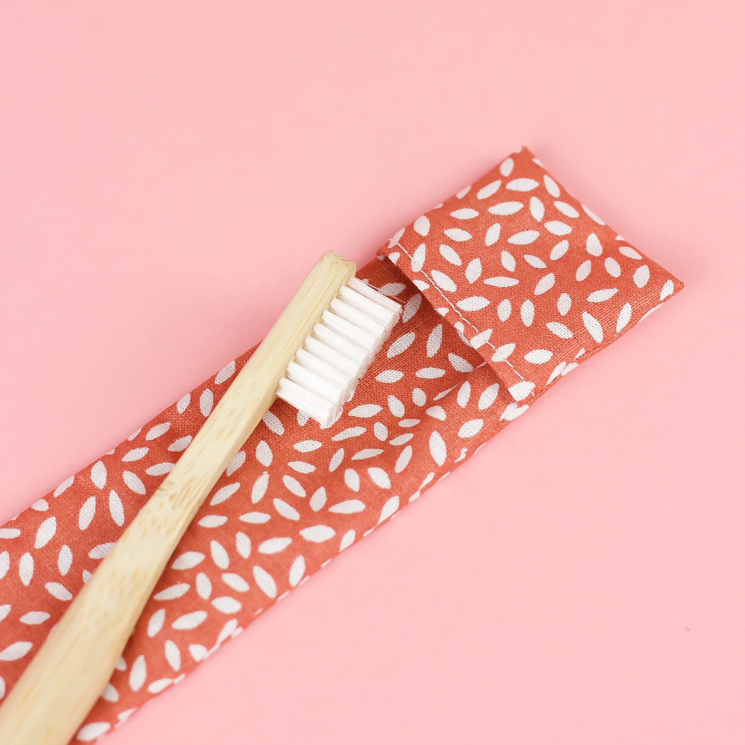 Pochette à brosse à dents